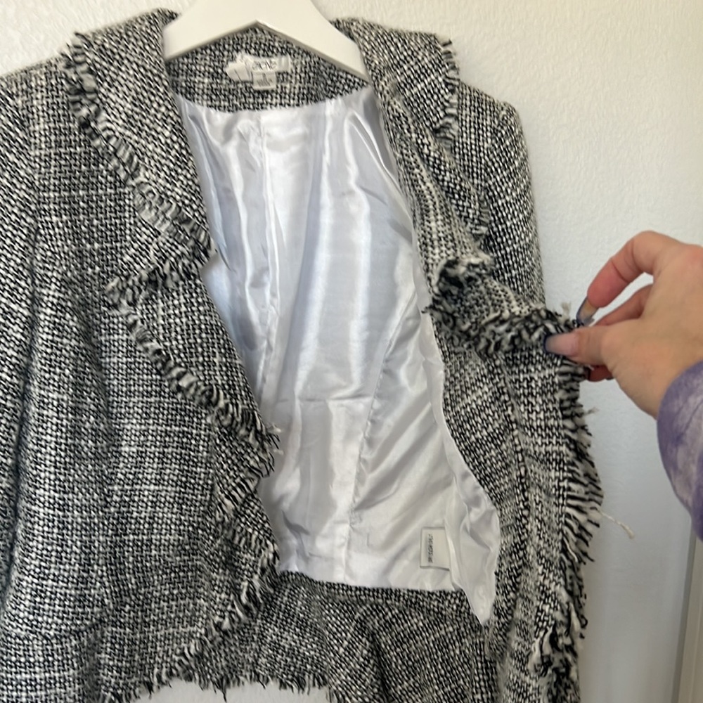 Cache Boucle Tweed Peplum Raw Fringe Trim Blazer … - image 5